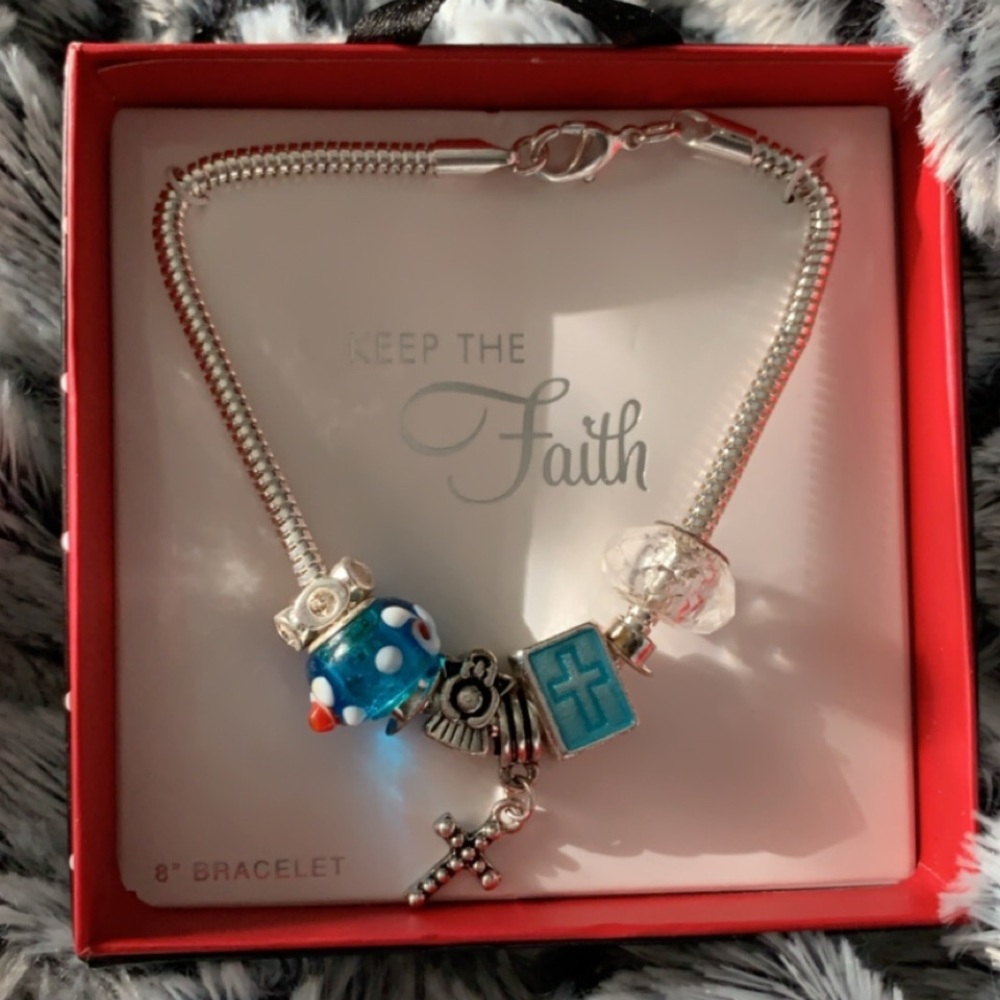 Women’s bracelet
